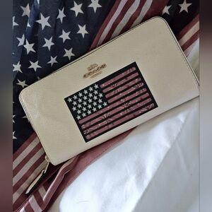 FOR THE PATRIOT IN YOU (and me) Great Coach Wallet with American Flag & Sparkles